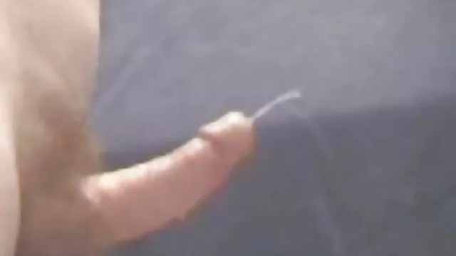 Távolítsa csaladi porno film el a barátokat büntetni őket egy ostorral