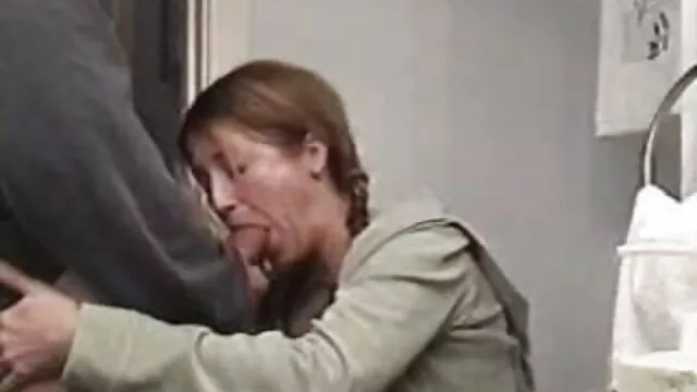 Fiatal szörny szállítási duci szex video tapasztalat csirke