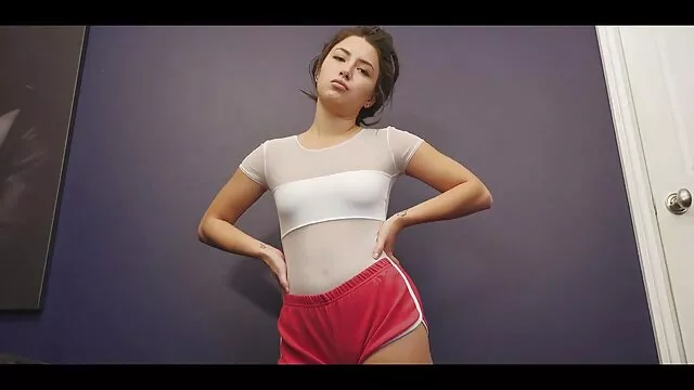 A beteget rendkívül orvos végzi az irodában csisztu zsuzsa sex film