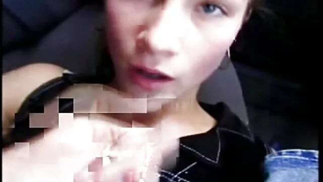 Ez a sportoló szereti, ha két gyönyörű lány pisi sex videó van egy kocsmában